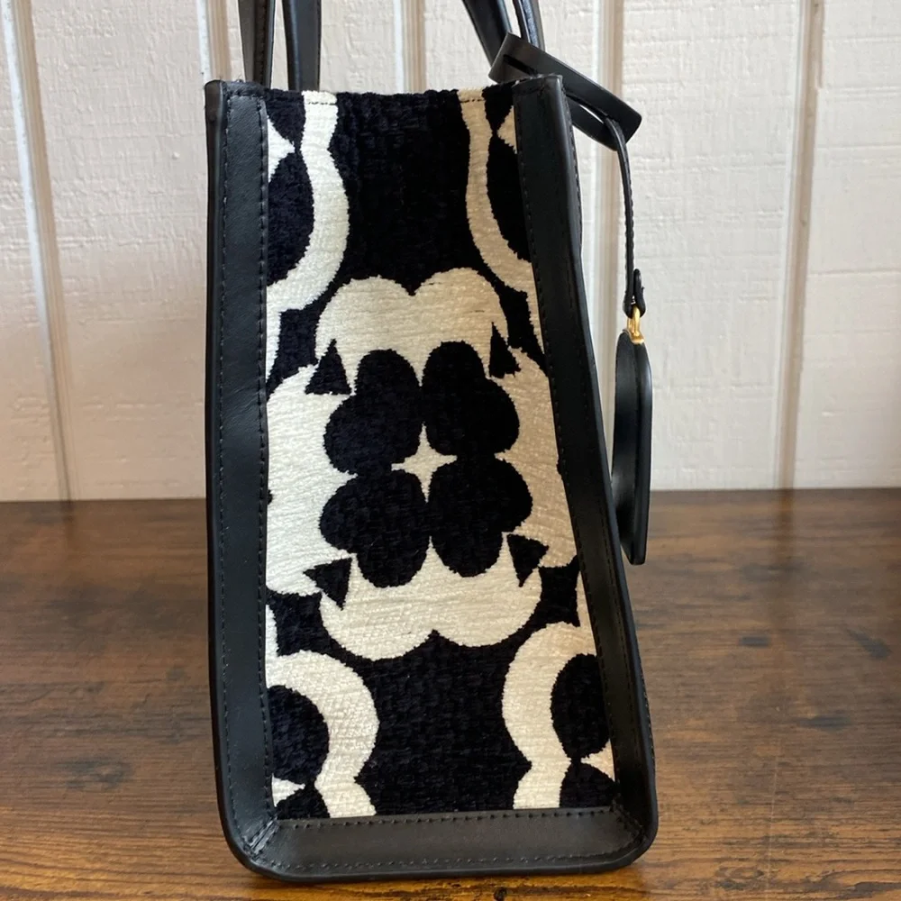 Kate Spade Manhattan Spade Flower Monogram Chenille Small Tote Black Cream Gold - Picture 4 of 15
